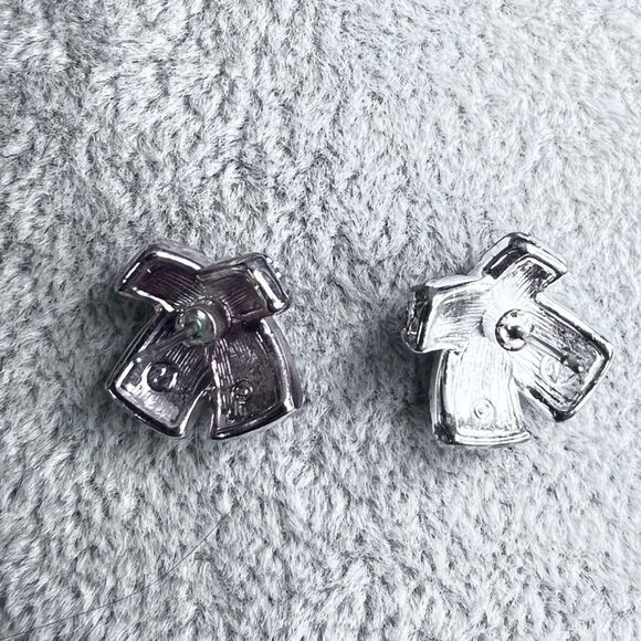 Swarovski Silver Tone X With Pave Clear Crystals Pierced Earrings - Picture 4 of 8